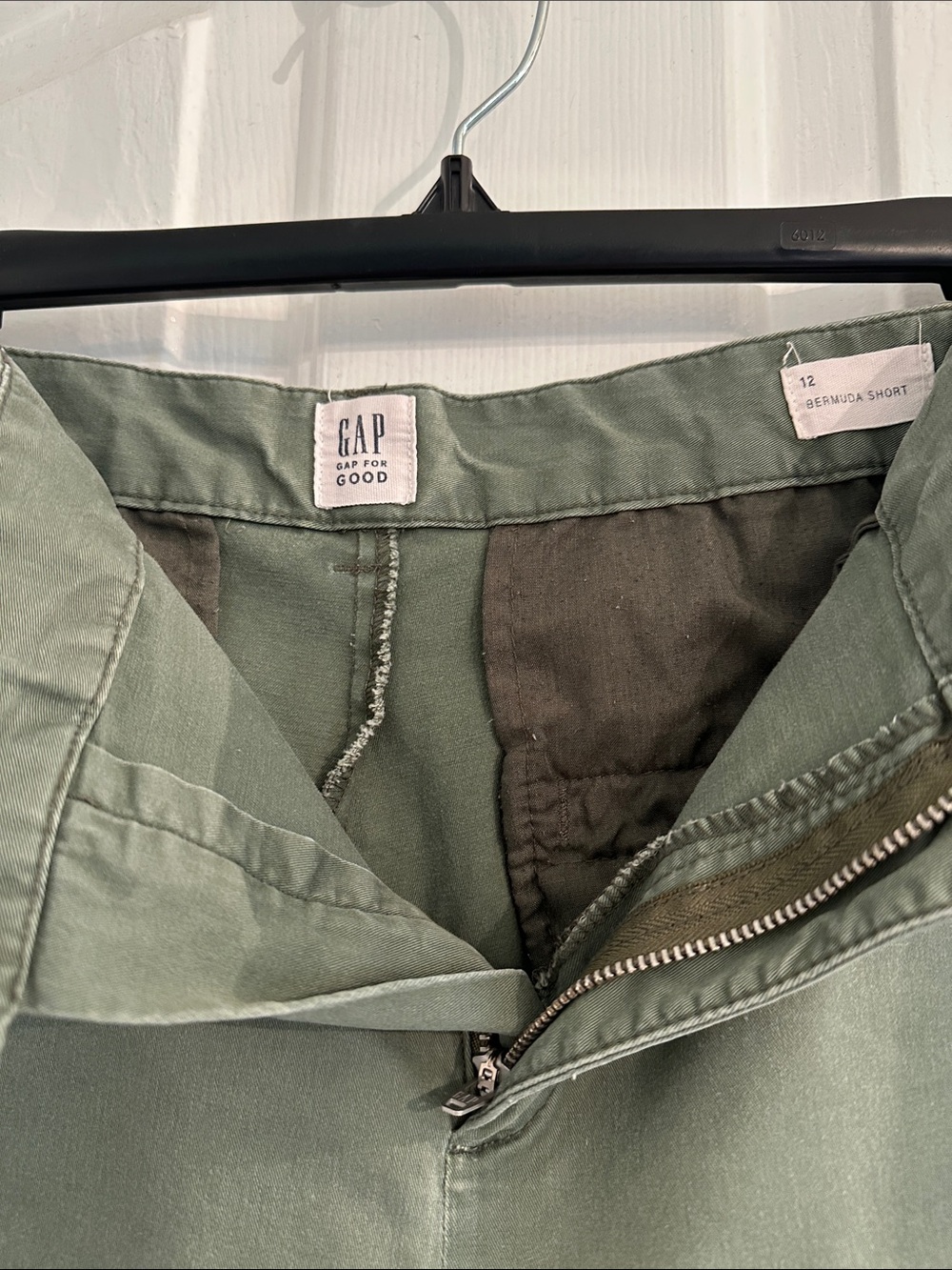 GAP Women's Olive Green Bermuda Shorts - Picture 2 of 5